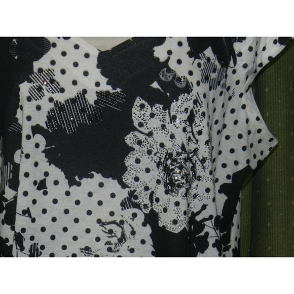 Avenue 18 / 20 embellished top stretchy top - Picture 3 of 4